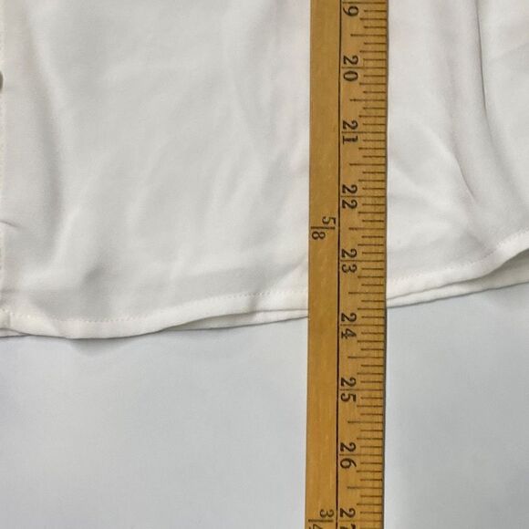 Vince Camuto Button Delicate Blouse Medium M Shirt Ivory NWT - Picture 6 of 7